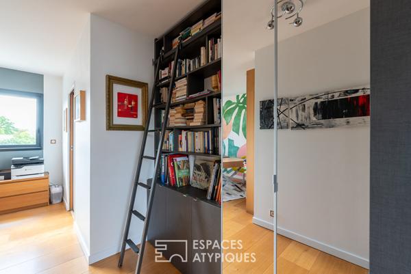 Vaste contemporaine cubique avec piscine à dix minutes de Rennes