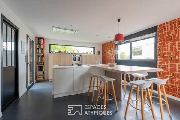 Vaste contemporaine cubique avec piscine à dix minutes de Rennes