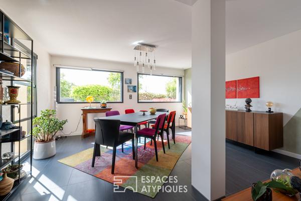 Vaste contemporaine cubique avec piscine à dix minutes de Rennes