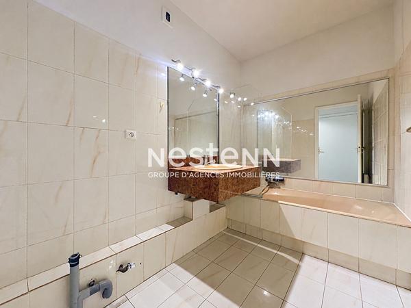 A VENDRE - MINELLE - STUDIO - RDJ - PARKING S-S/CAVE