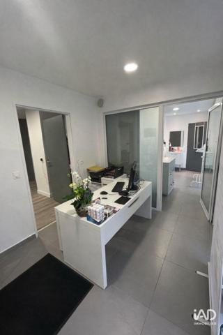 Boutique/Local commercial à vendre 70 m² Lamorlaye