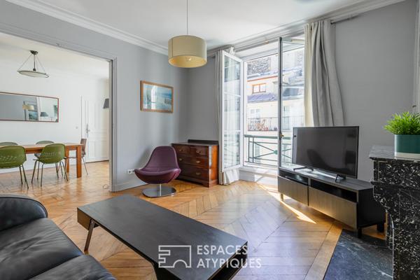 Appartement traversant en étage élevé à sublimer – Élysées-Madeleine