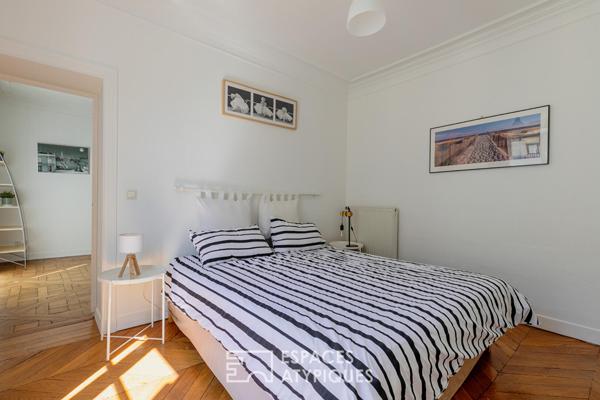 Appartement traversant en étage élevé à sublimer – Élysées-Madeleine