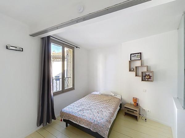 Studio rue Joseph Vernet de 31.67 m²