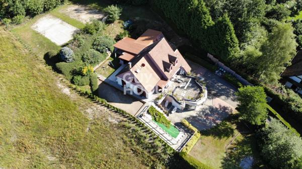 Propriété - 470 m² - 35 ares