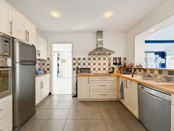 Maison 7 pièces - 182 m²