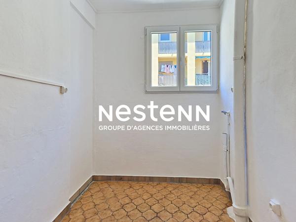 PERPIGNAN, appartement 4 pièces calme à louer au 2ème étage  avec place de parking