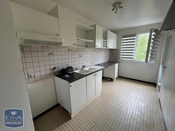 Appartement à louer 4 pièces 75.63m² Évry-Courcouronnes (91000)