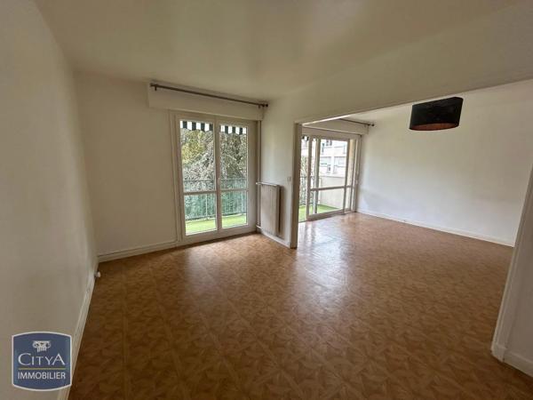 Appartement à louer 4 pièces 75.63m² Évry-Courcouronnes (91000)