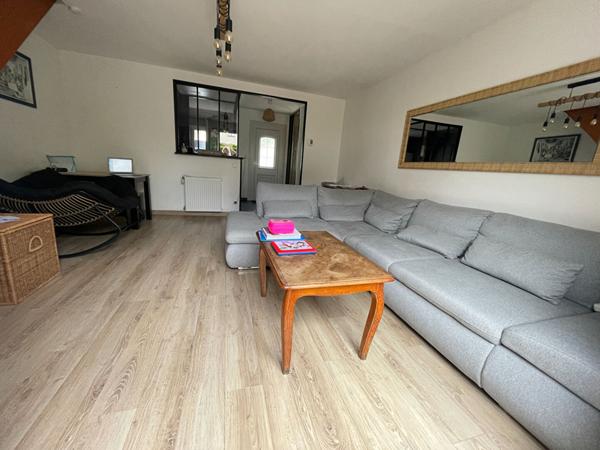 Maison à vendre à Vannes 2 chambres jardin garage commerces bus écoles