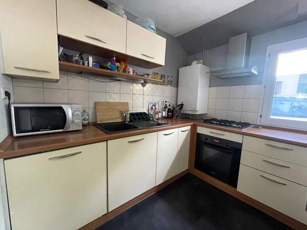 Maison à vendre à Vannes 2 chambres jardin garage commerces bus écoles