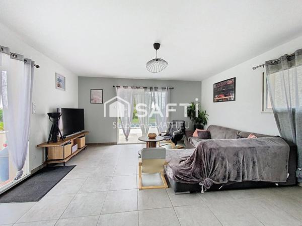 Villa tout confort avec piscine et dépendance