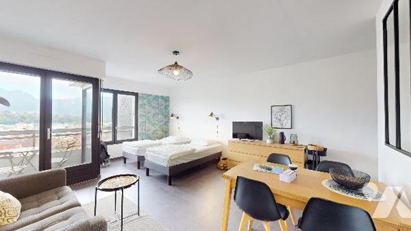 Superbe studio rénové avec balcon et garage – Idéal investisseur – Aix-les-Bains