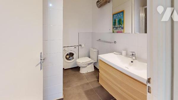 Superbe studio rénové avec balcon et garage – Idéal investisseur – Aix-les-Bains