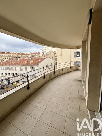Appartement à vendre 3 pièces 70 m² Marseille 2