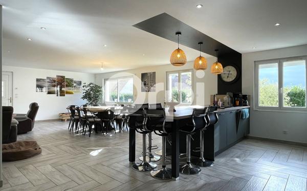 Maison à vendre    5 pièces • 126 m2 Le Neubourg