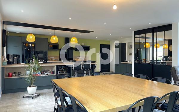 Maison à vendre    5 pièces • 126 m2 Le Neubourg