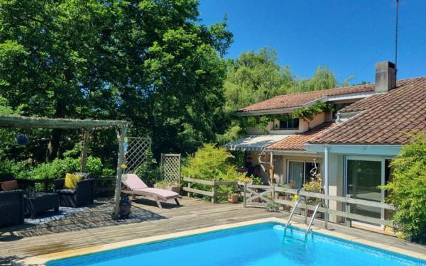 Maison à vendre    6 pièces • 140 m2 Sort-en-Chalosse