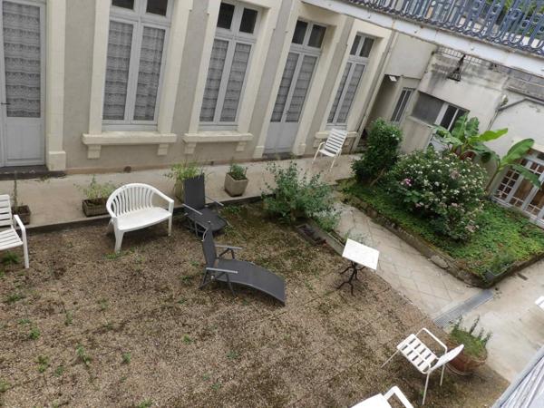 Immeuble à vendre NERIS LES BAINS (03)