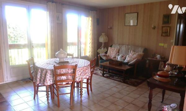 Entre la gare et Les Minimes, ds quartier calme, PAVILLON +110m2 hab, comprenant :
. en RC : e...