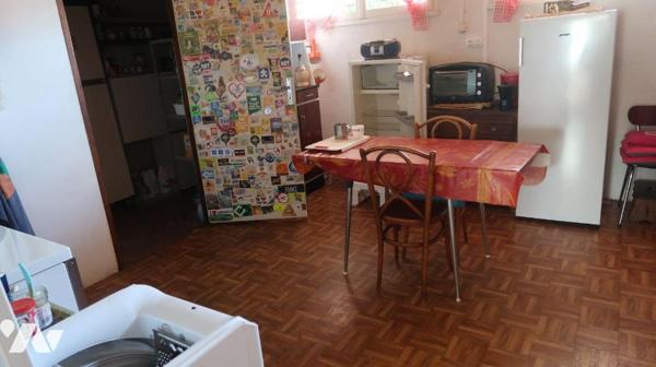 Entre la gare et Les Minimes, ds quartier calme, PAVILLON +110m2 hab, comprenant :
. en RC : e...