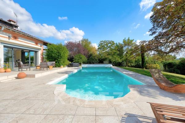 Ferme rénovée 9 pièces, piscine, vue Pyrénées & campagne