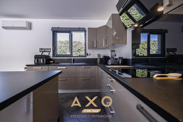 VENTABREN  MAISON  PLAIN PIED  137 m²  T5  PISCINE  TERRAIN 945 m²  877 000 