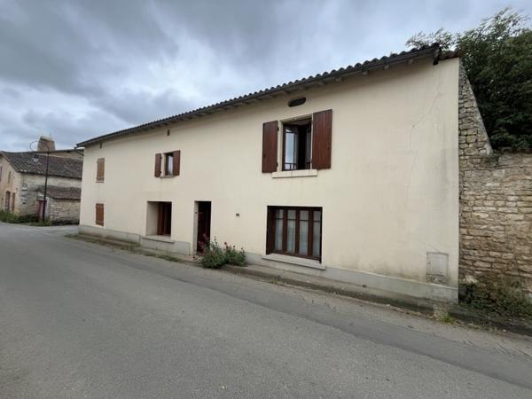 Maison à vendre |  Exoudun |  5 pièces | 158 m²