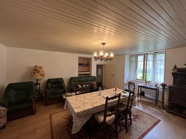 Maison à vendre |  Exoudun |  5 pièces | 158 m²