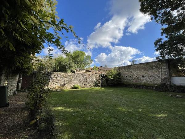 Maison à vendre |  Exoudun |  5 pièces | 158 m²