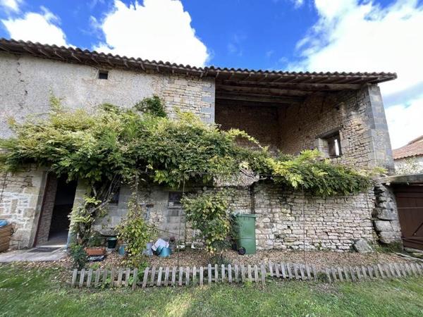 Maison à vendre |  Exoudun |  5 pièces | 158 m²