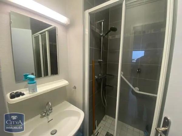 Appartement à louer 4 pièces 69.2m² Nancy (54000)