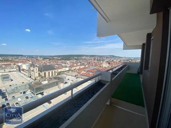 Appartement à louer 4 pièces 69.2m² Nancy (54000)