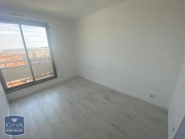 Appartement à louer 4 pièces 69.2m² Nancy (54000)