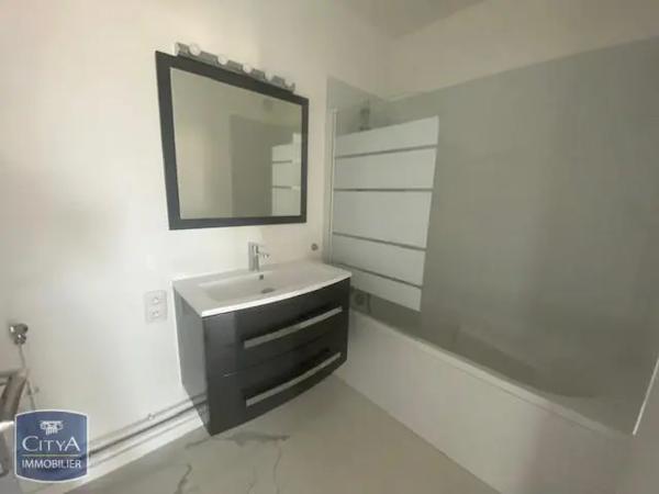 Appartement à louer 4 pièces 69.2m² Nancy (54000)