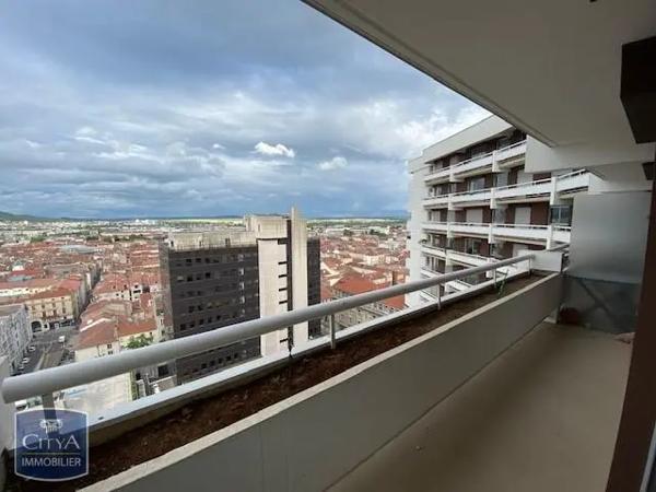 Appartement à louer 4 pièces 69.2m² Nancy (54000)
