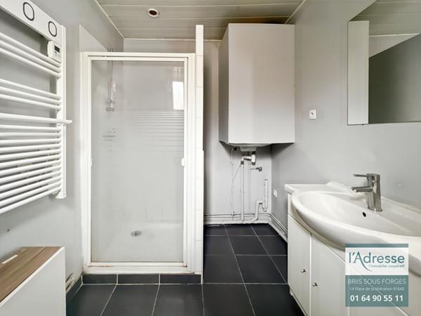 A louer Centre -ville de Saint Arnoult en Yvelines - Appartement 2 pièces de plain pied