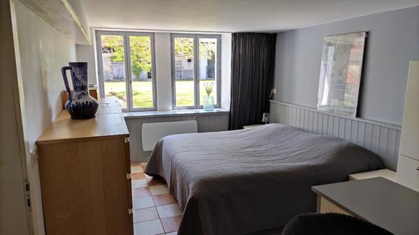 SOUS COMPROMIS - Couleuvre – Petit CAMPING à thème avec maison et granges sur 3 ha 77 Couleuvre (03320)