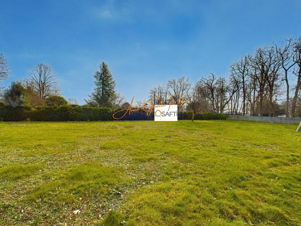 Maison et grand terrain constructble