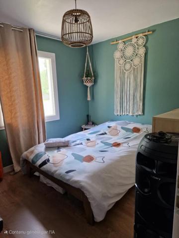 Maison et grand terrain constructble