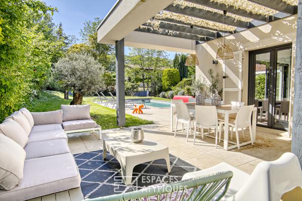 Maison contemporaine sur les hauteurs de Collonges-au-Mont d’Or