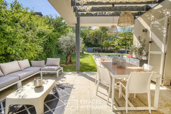 Maison contemporaine sur les hauteurs de Collonges-au-Mont d’Or