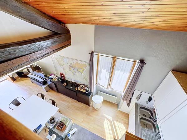 Voiron centre, duplex avec balcon sud à l'arrière de la rue Grande