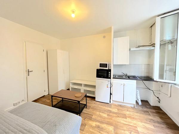 A VENDRE IMMEUBLE DE 4 APPARTEMENTS - BORDEAUX PLACE PAUL DOUMER , Bordeaux A VENDRE IMMEUBLE DE 4 APPARTEMENTS - BORDEAUX PLACE PAUL DOUMER , Bordeaux