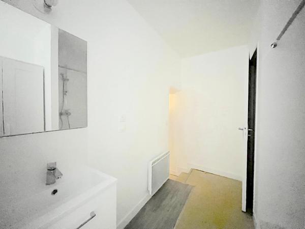 A VENDRE IMMEUBLE DE 4 APPARTEMENTS - BORDEAUX PLACE PAUL DOUMER , Bordeaux A VENDRE IMMEUBLE DE 4 APPARTEMENTS - BORDEAUX PLACE PAUL DOUMER , Bordeaux