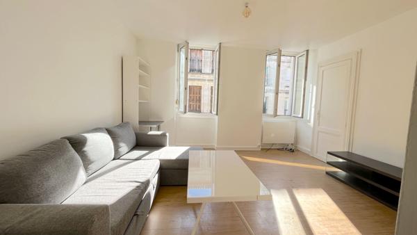 A VENDRE IMMEUBLE DE 4 APPARTEMENTS - BORDEAUX PLACE PAUL DOUMER , Bordeaux A VENDRE IMMEUBLE DE 4 APPARTEMENTS - BORDEAUX PLACE PAUL DOUMER , Bordeaux