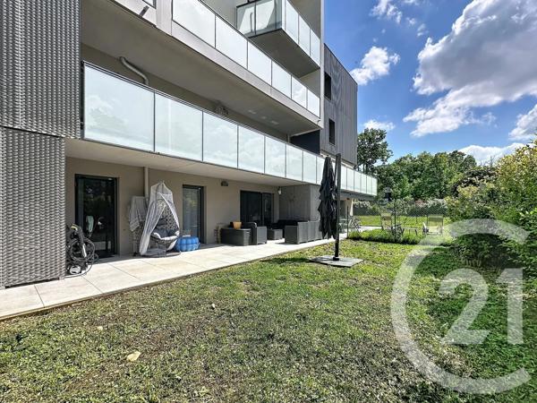 Appartement F3 à vendre  3 pièces - 60 m 2   ST PRIEST  - 69