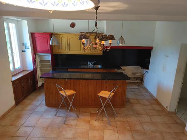 MAISON 4 CHAMBRES  A 5 MINUTES DU COEUR DU VILLAGE AU CALME