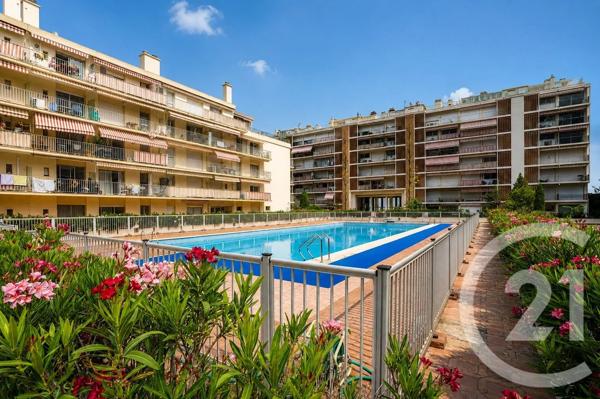 Appartement F3 à vendre  3 pièces - 70 m 2   ROQUEBRUNE CAP MARTIN  - 06