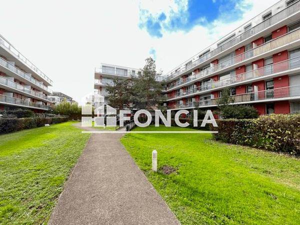 Location Appartement meublé 2 pièces 43 m² - 108 BIS COURS SAINT LOUIS Bordeaux 33300